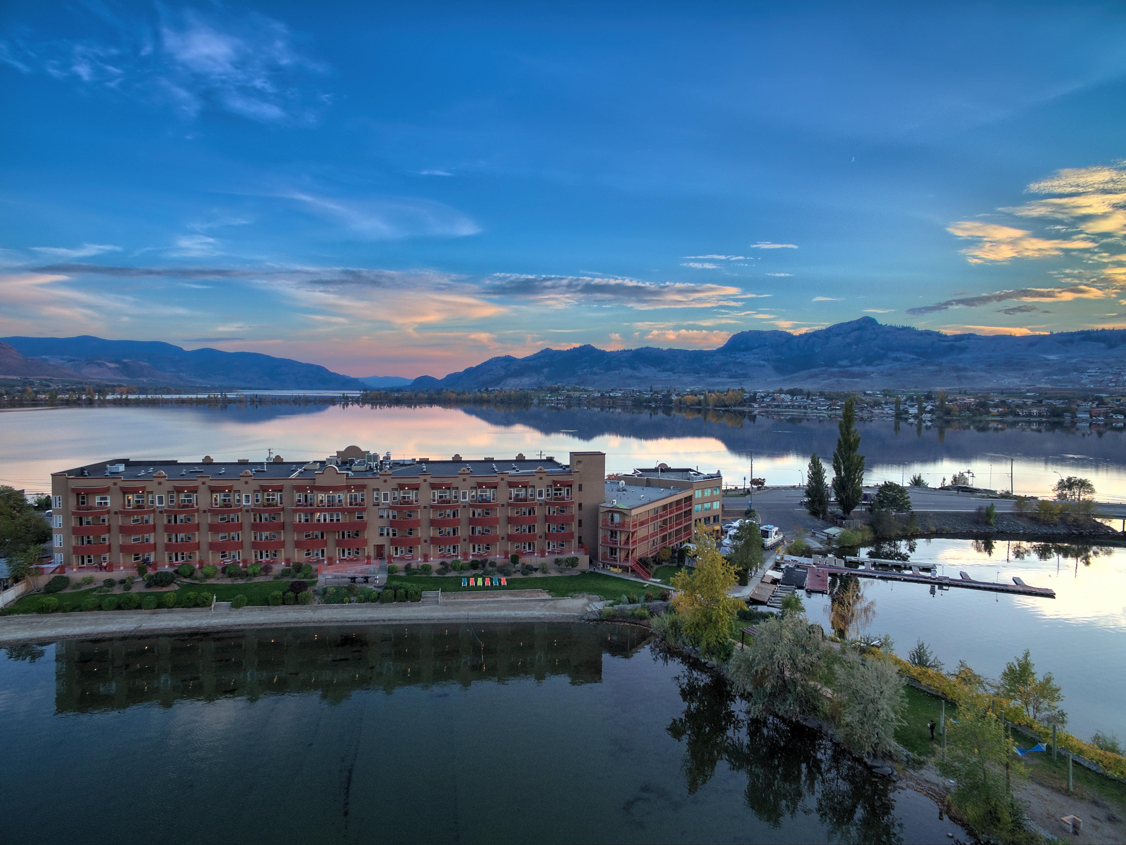 Holiday Inn Hotel & Suites Osoyoos By Ihg Dış mekan fotoğraf